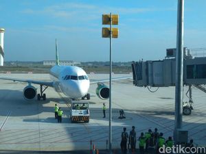 Pilot Hingga Awak Kabin Mulai Rasakan Dampak Ngeri Corona