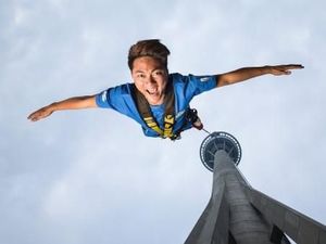 Wanita Alami Gegar Otak saat Bungee Jumping, Tuduh Didorong Staf Wanita Alami Gegar Otak saat Bungee Jumping, Tuduh Didorong Staf