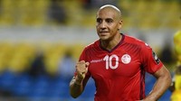 Wahbi Khazri adalah salah satu pemain yang disegani di Tunisia. Perannya di lapangan diperkirakan akan sangat vital, hingga diberi jabatan kapten. (Foto: Twitter)