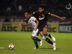 Kalahkan Persebaya, PSM Puncaki Klasemen Liga 1 2018