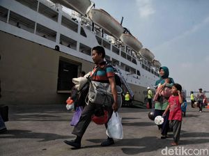 Kemenhub Catat 1.960.605 Pemudik Gunakan Angkutan Laut Kemenhub Catat 1.960.605 Pemudik Gunakan Angkutan Laut