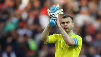 Timnas Rusia memilih kiper senior, Igor Akinfeev, sebagai kapten. Dia merupakan pemegang 106 caps untuk tim Beruang Merah. (Foto: Ian Walton/Getty Images) Timnas Rusia memilih kiper senior, Igor Akinfeev, sebagai kapten. Dia merupakan pemegang 106 caps untuk tim Beruang Merah. (Foto: Ian Walton/Getty Images)