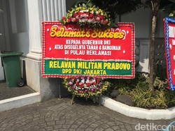 Anies Dapat Karangan Bunga Puji Penyegelan Pulau D Reklamasi