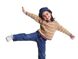 Kocak! Bocah 5 Tahun Menari dengan Heboh di Acara Sekolahnya