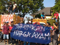 Harga Ayam Naik Terus Jelang Lebaran, Pedagang Solo Raya Demo