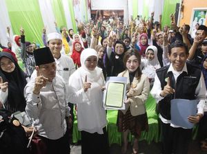 Pedagang Pasar Surabaya Kompak Dukung Khofifah-Emil