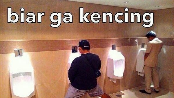 Kumpulan Meme Lucu Gambarkan Situasi Menahan Kencing Saat Mudik