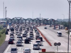 Video Kepadatan di Gerbang Tol Palimanan