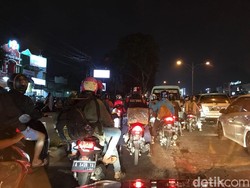 Pemudik Motor Mulai Padati Kalimalang