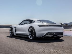 Porsche Taycan, Mobil Listrik Pilihan Bill Gates Bisa Dibeli di Jakarta