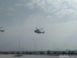 Pakai Helikopter, Menteri-menteri Jokowi Pantau Kesiapan Mudik di Ngawi