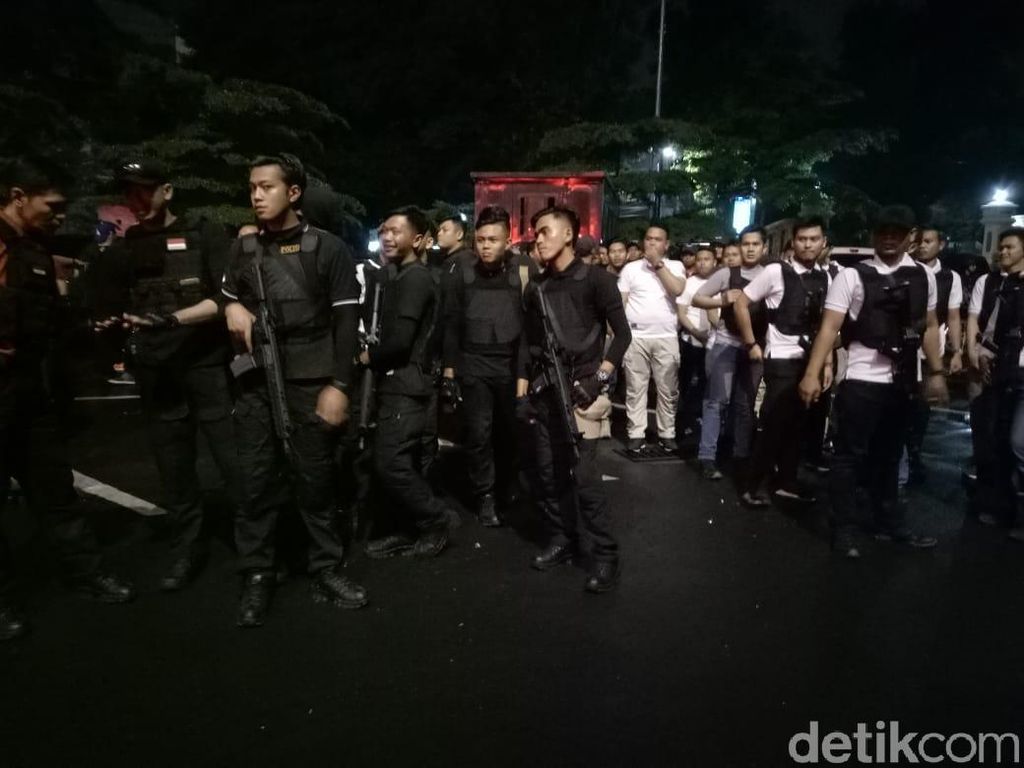 Cegah Tawuran, Pemkot Jaksel Razia Peserta Sahur on the Road Cegah Tawuran, Pemkot Jaksel Razia Peserta Sahur on the Road