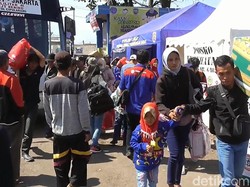 Pemudik Mulai Serbu Terminal Garut