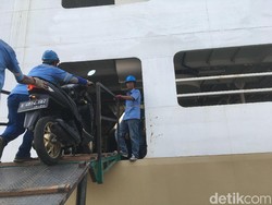 15 Kapal Tol Laut Digunakan untuk Mudik Gratis ke Semarang