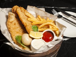 Bagaimana Kalau Sore Ini Buka Puasa dengan Fish & Chips Renyah di 5 Tempat Ini?
