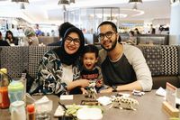 Revalina dan keluarga