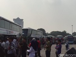 Kemenhub Berangkatkan 10 Ribu Peserta Mudik Gratis di Monas