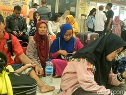 Mudik ke Jatim, Bambang Sekeluarga Bawa Bekal 5 Kg Jengkol