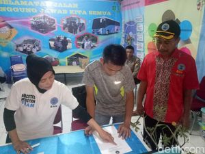 Musim Mudik, Para Sopir dan Kondektur di Makassar Jalani Tes Urine Musim Mudik, Para Sopir dan Kondektur di Makassar Jalani Tes Urine