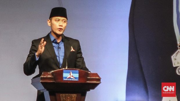 Komandan Satuan Tugas Bersama (Kogasma) Partai Demokrat Agus Harimurti Yudhoyono (AHY) memiliki elektabilitas yang jauh dari Jokowi dan Prabowo.