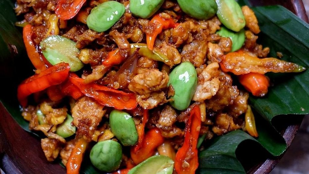 Menggiurkan! 10 Kreasi Telor Orak Arik yang Enak Untuk Sahur Ini! Menggiurkan! 10 Kreasi Telor Orak Arik yang Enak Untuk Sahur Ini!