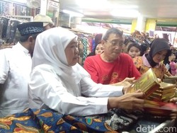Pedagang di Pasar Tradisional Krian Mantap Dukung Khofifah-Emil
