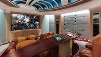 Menyerupai Pesawat Star Trek, Rumah Ini Dihargai Rp 490 Miliar