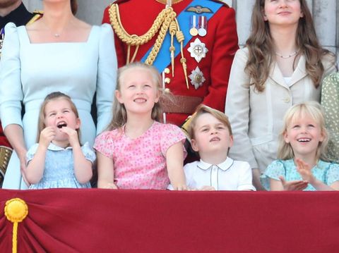 Saat Putri Charlotte Jatuh di Peringatan Ultah Ratu Elizabeth/