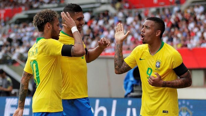 Brasil menang 3-0 atas Austria pada laga pemanasan terakhir sebelum Piala Dunia 2018 (Foto: Heinz-Peter Bader/Reuters) Brasil menang 3-0 atas Austria pada laga pemanasan terakhir sebelum Piala Dunia 2018 (Foto: Heinz-Peter Bader/Reuters)