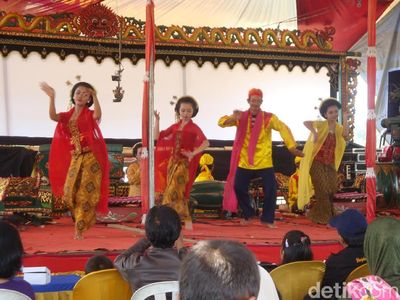 Mudik ke Banyumas, Dihibur Kesenian Kuda Lumping & Lengger