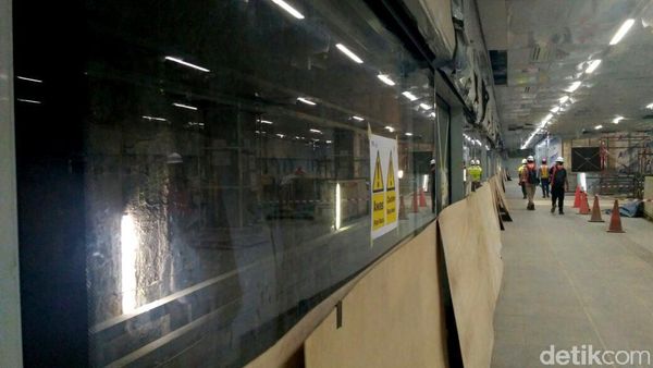 Hampir Jadi, Ini Penampakan Terkini Stasiun MRT Senayan