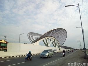 Arus Lalin Pantura Kudus Sore Ini Terpantau Ramai Lancar