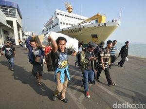 4.953 Pemudik dari Kalimantan Tiba di GSN Tanjung Perak