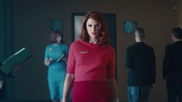Penampilan Taylor Swift Jadi Pelakor di Klip Sugarland