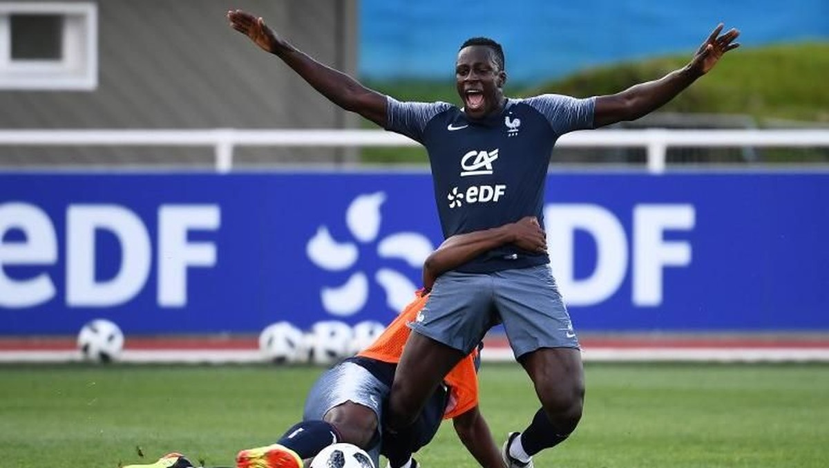 Benjamin Mendy ikut nimbrung di perang kata-kata Donald Trump dan Emmanuel Macron (FRANCK FIFE/AFP)