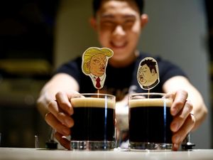 Pertemuan Kim Jong Un-Trump Bak Pertemuan Selebritas