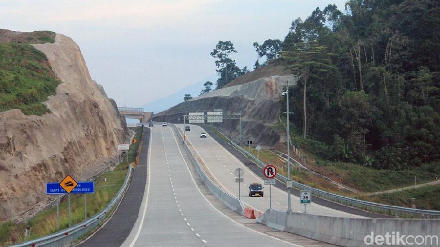 Panorama Jalan Tol yang Terindah di Jalur Mudik