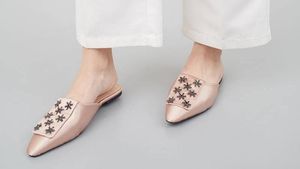 10 Opsi Sandal dan Selop Cantik untuk Dipakai di Hari Lebaran