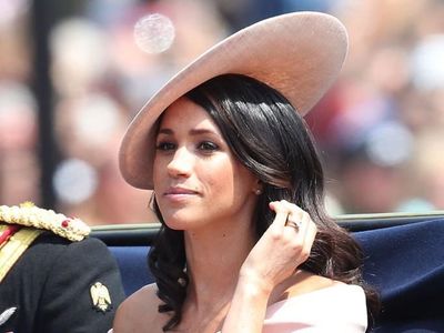 Tak Selamanya Meghan Markle Pakai Barang Mahal dan Mewah!