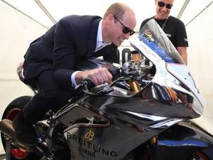 Kate Middleton Tidak Suka Hobi Bermotor Pangeran William