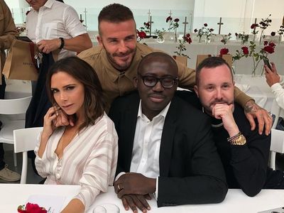Tampik Gosip Cerai, Victoria Beckham Pamer Foto-foto Mesra Ini