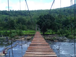Jembatan Mangkrak di Maros Belum Kelar hingga H-5 Lebaran