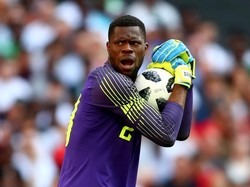 4. Francis Uzoho. Kiper berusia 19 tahun ini lahir di Nwangele, Nigeria pada 28 Oktober 1998. Musim ini Uzoho menjadi kiper asing termuda yang debut di La Liga (bersama Deportivo La Coruna). Ia punya enam caps bersama timnas senior Nigeria. (Foto: Clive Rose/Getty Images)