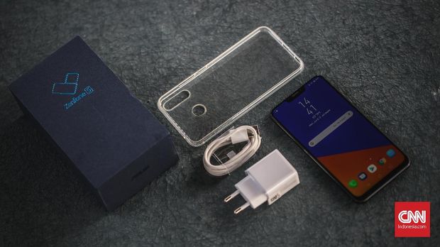 Asus Zenfone 5 Memikat dengan Poni Ala iPhone X