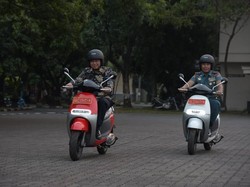 Harga Pertalite dan Pertamax Naik, Masyarakat Masih Ragu Pindah ke Motor Listrik