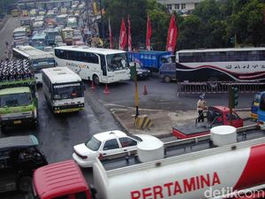 Simpul Macet Simpang Jomin, Begini Penampakannya Tahun 2002 Simpul Macet Simpang Jomin, Begini Penampakannya Tahun 2002