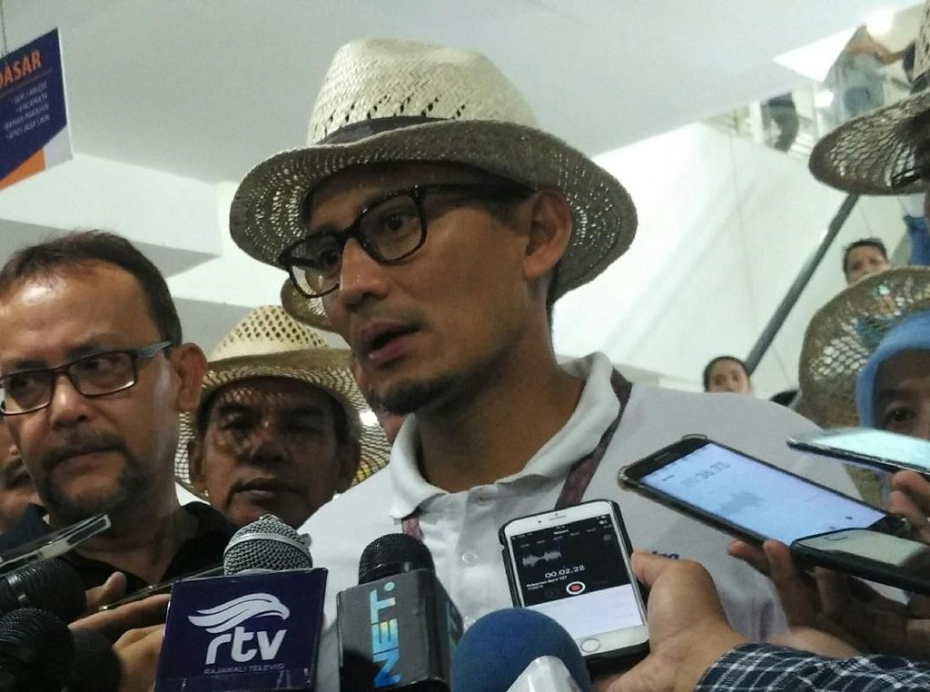 Cerita Sandi Soal Hantu Noni Belanda di Balai Kota Jakarta Cerita Sandi Soal Hantu Noni Belanda di Balai Kota Jakarta
