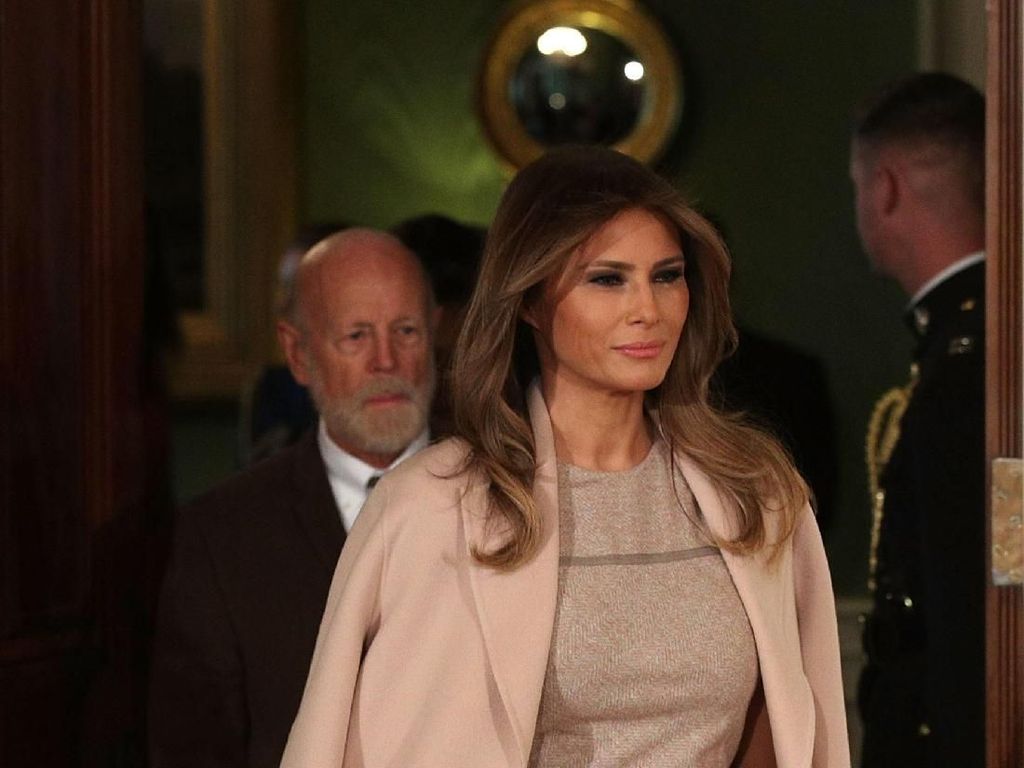 Tetap Ramping di Usia 48 Tahun, Ini yang Dimakan Melania Trump Tiap Pagi Tetap Ramping di Usia 48 Tahun, Ini yang Dimakan Melania Trump Tiap Pagi