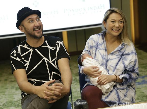Curhat Kebahagiaan Aqi Alexa Dikaruniai Anak Kedua