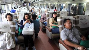 Stasiun Gambir Mulai Dipadati Pemudik